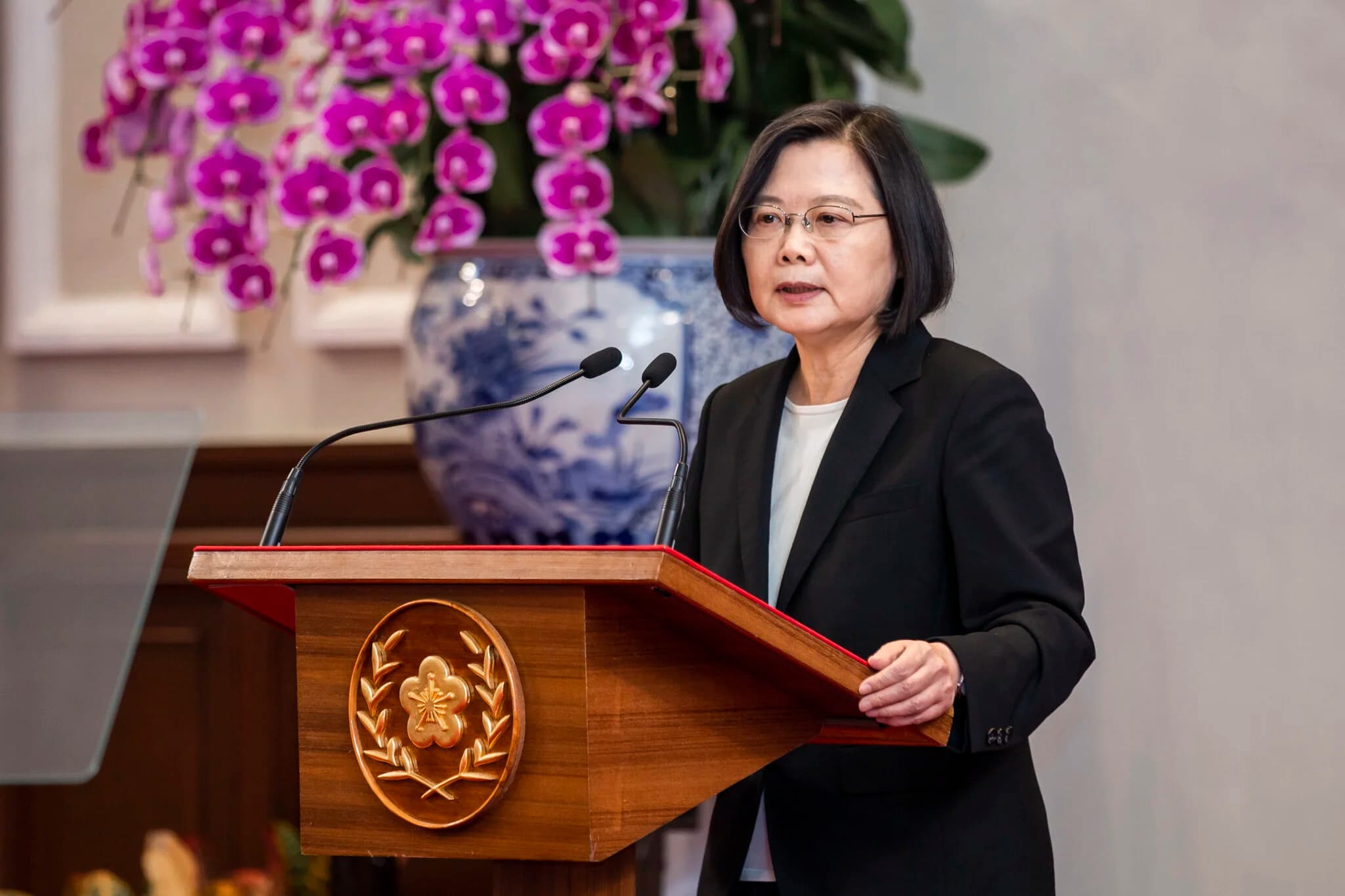 總統蔡英文看稿演出。攝:Mori/Office of the President