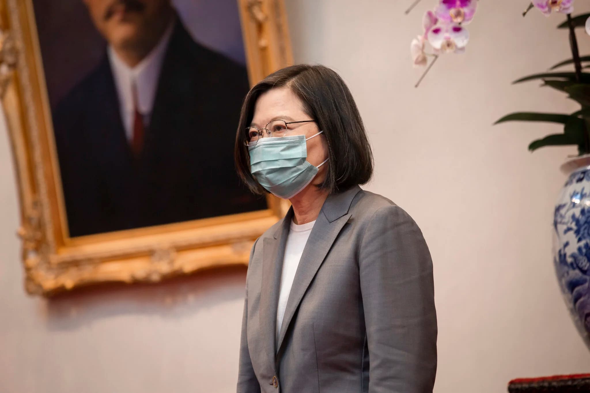 李眉蓁深陷論文抄襲風暴! 論文門醜聞再被提起......蔡英文連講8次Errrr