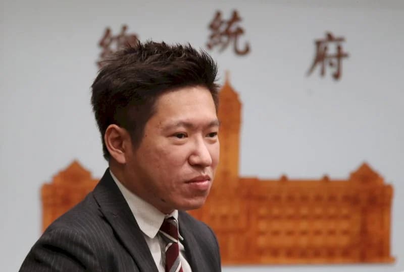 李眉蓁涉碩論抄襲攻蔡英文論文門醜聞 張惇涵酸:那年代沒有複製貼上