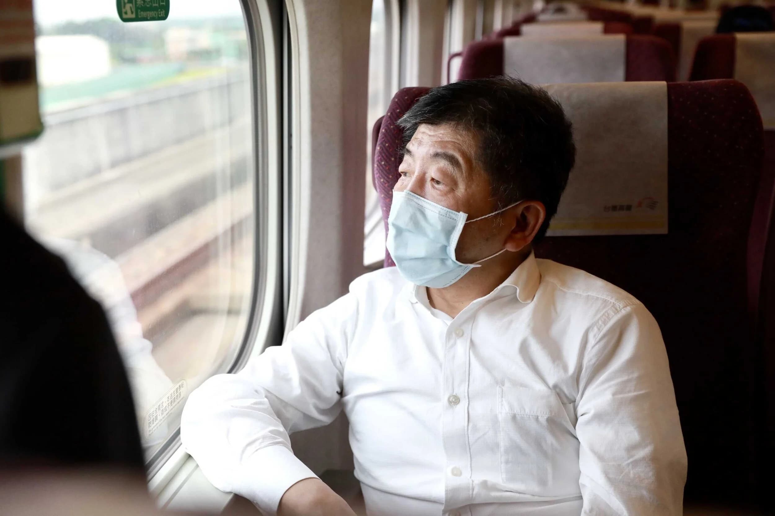 陳時中聲稱,民眾還是要戴口罩是要為開放邊境「超前佈署」。圖片來源:中央通訊社